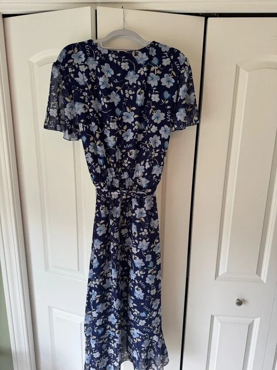 Blue Floral Wrap Midi Dress with Self-Tie Waist - Picture 5 of 8
